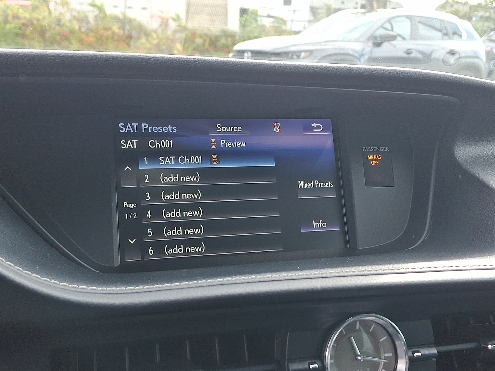 2017 Lexus ES 350 photo 3