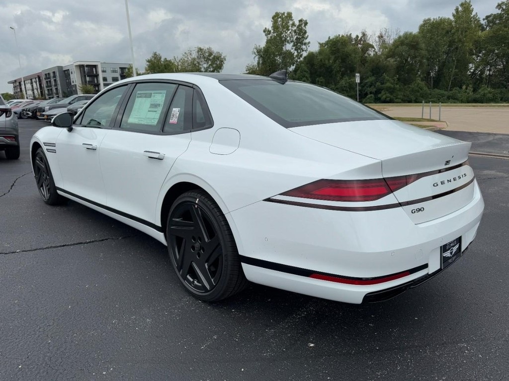 2026 Genesis G90 3.5T E-Supercharger photo 4