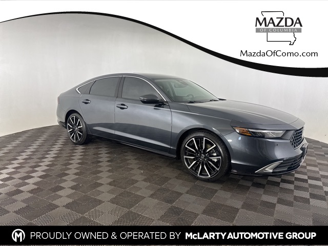 2025 Honda Accord Hybrid Touring's photo