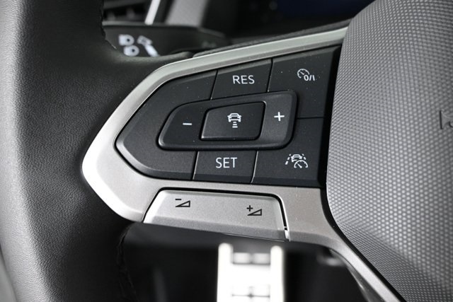 2025 Volkswagen Atlas Peak Edition SE photo 7