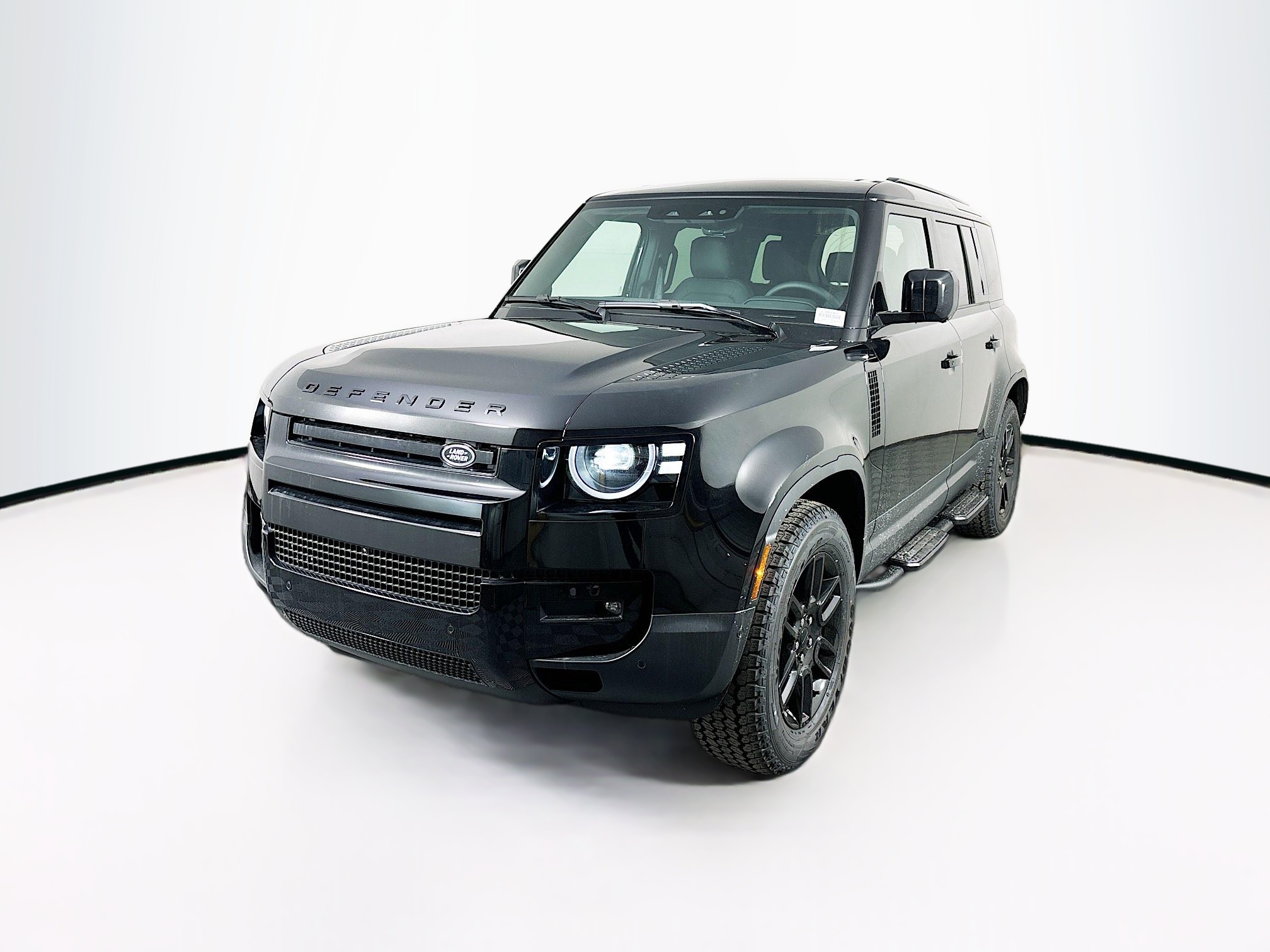 2026 Land Rover Defender S's photo