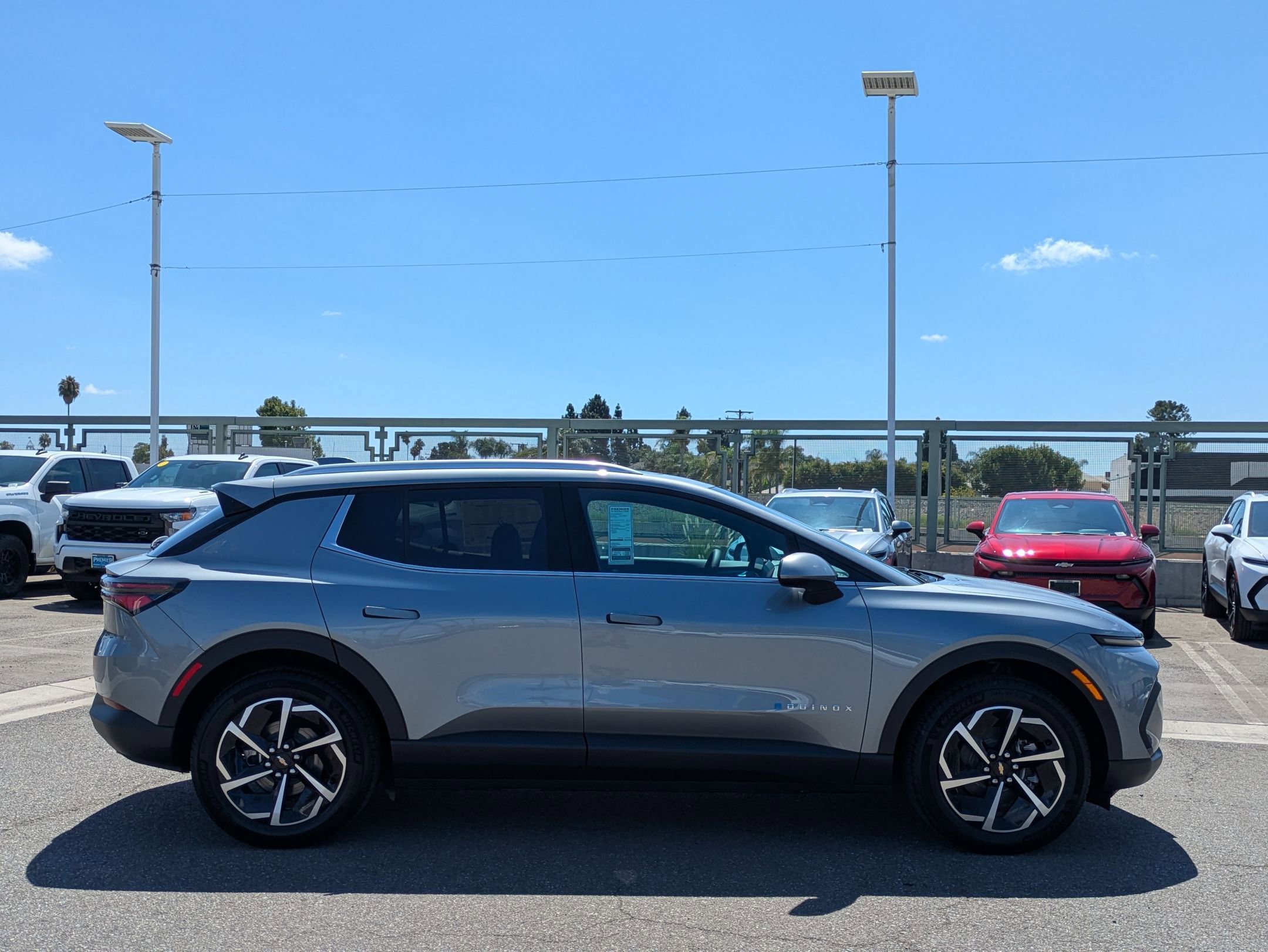 2026 Chevrolet Equinox EV 1LT photo 6