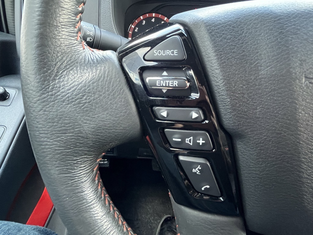 2023 Nissan Frontier PRO-4X photo 8