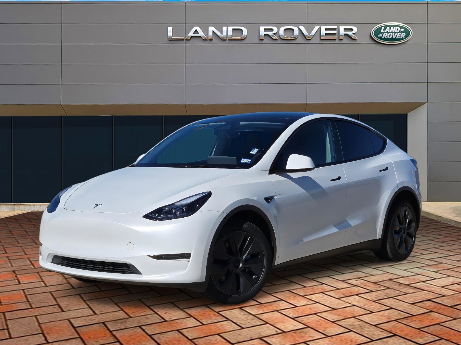 2025 Tesla Model Y Long Range's photo