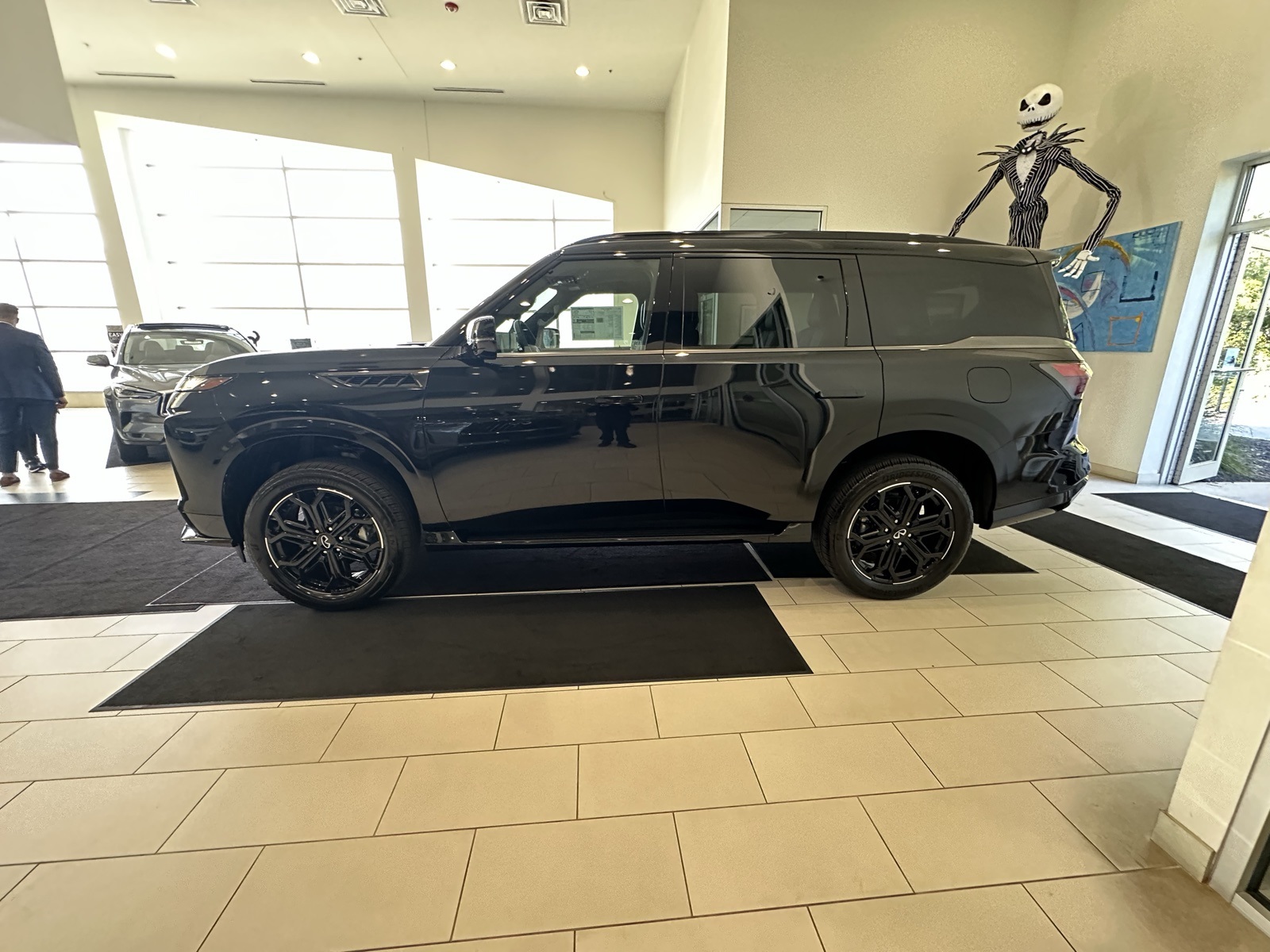 2026 Infiniti QX80 Base photo 2