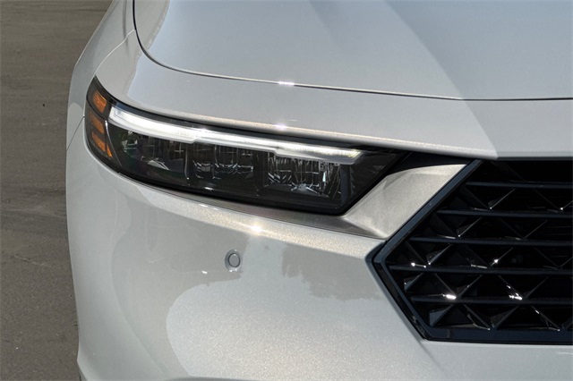 2025 Honda Accord Hybrid Touring photo 14