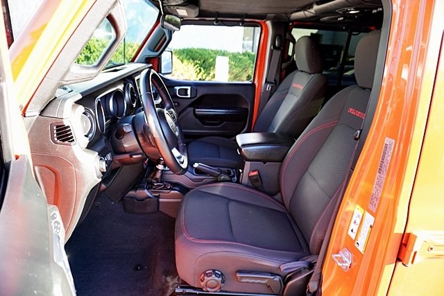 Used 2018 Orange Jeep Unlimited Rubicon image 19