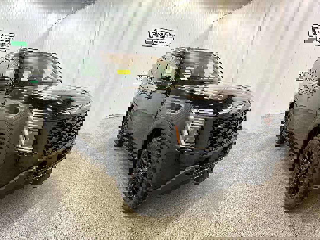 2025 Nissan Armada PRO-4X's photo