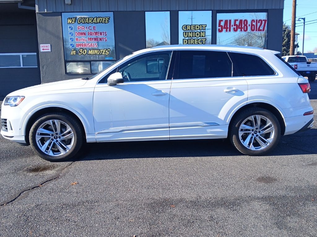 2021 Audi Q7 55 Premium Plus photo 2