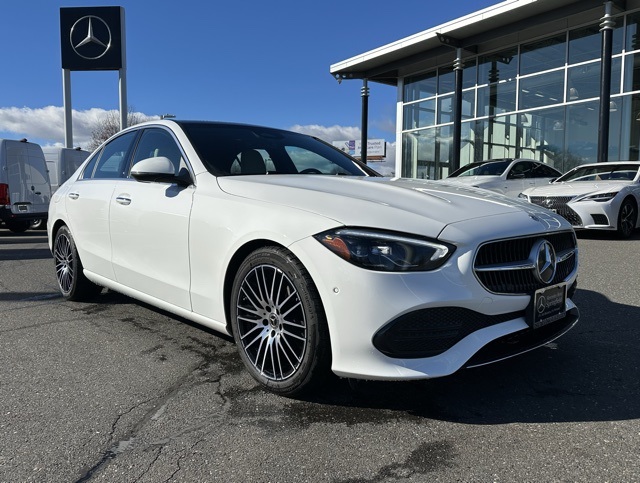 2025 Mercedes-Benz C-Class Sedan C 300's photo