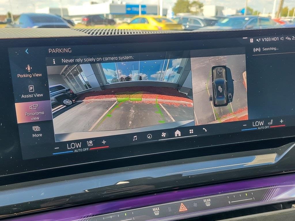 2025 BMW 540I - Image 14