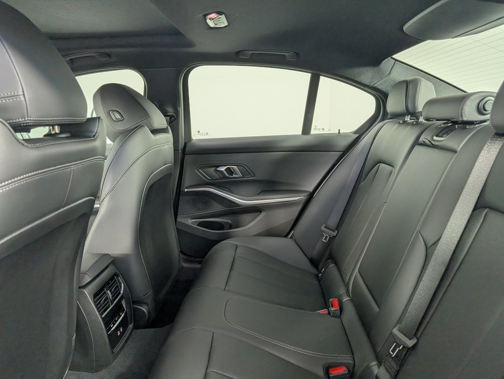 2025 Bmw 330i xDrive Sedan photo 10