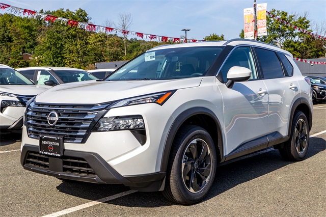 2026 Nissan Rogue SV's photo