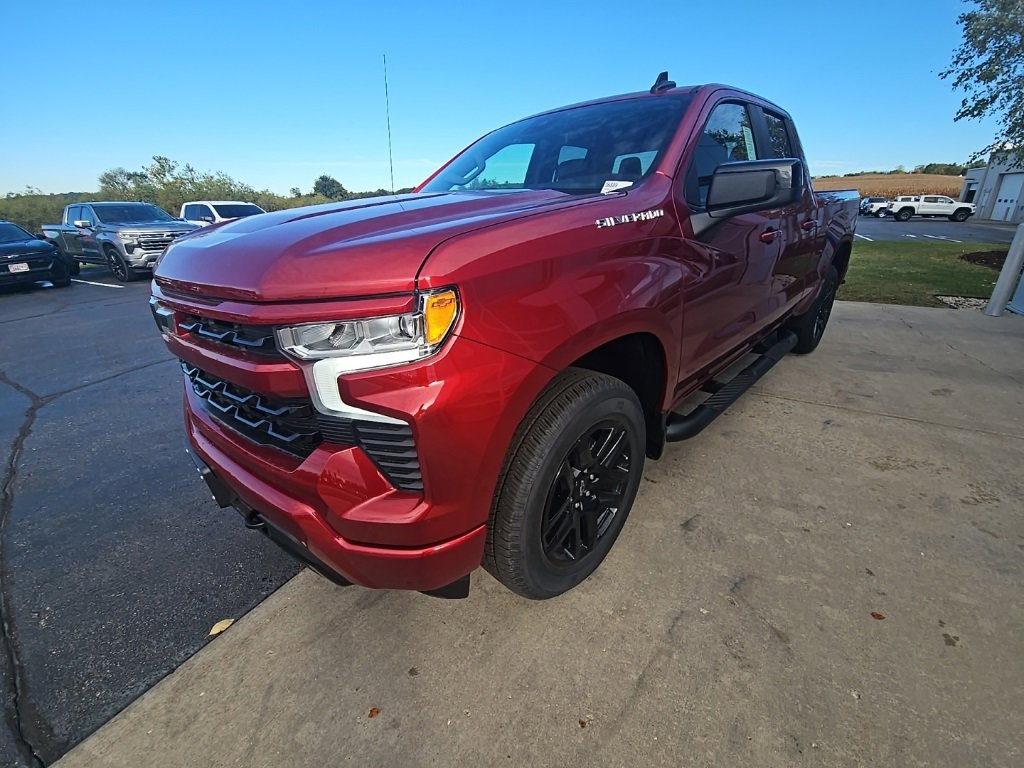 2026 Chevrolet Silverado 1500 RST photo 3
