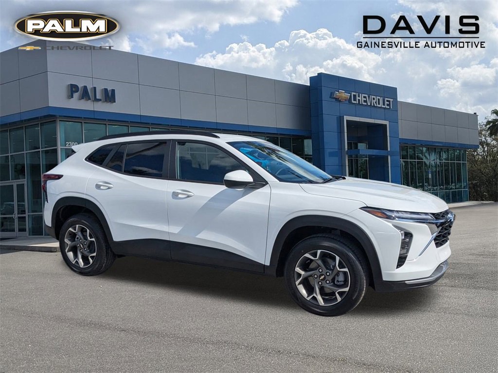 2026 Chevrolet Trax LT's photo