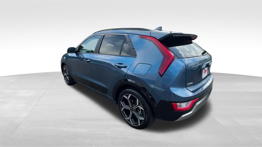 2025 Kia Niro EX Touring photo 3