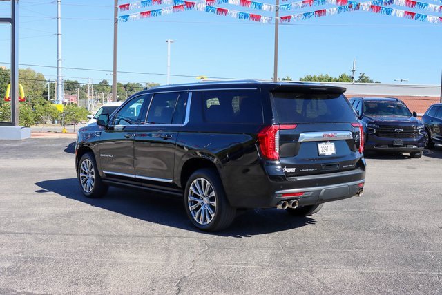 Used 2023 Onyx Black GMC Denali image 4