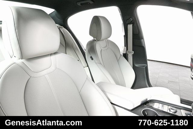 2025 Genesis G70 2.5T photo 20