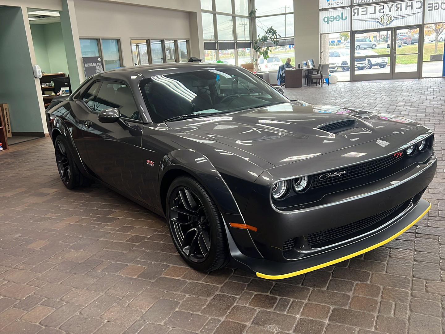 Used 2022 Dodge Challenger R/T with VIN 2C3CDZFJ2NH147157 for sale in Waconia, Minnesota
