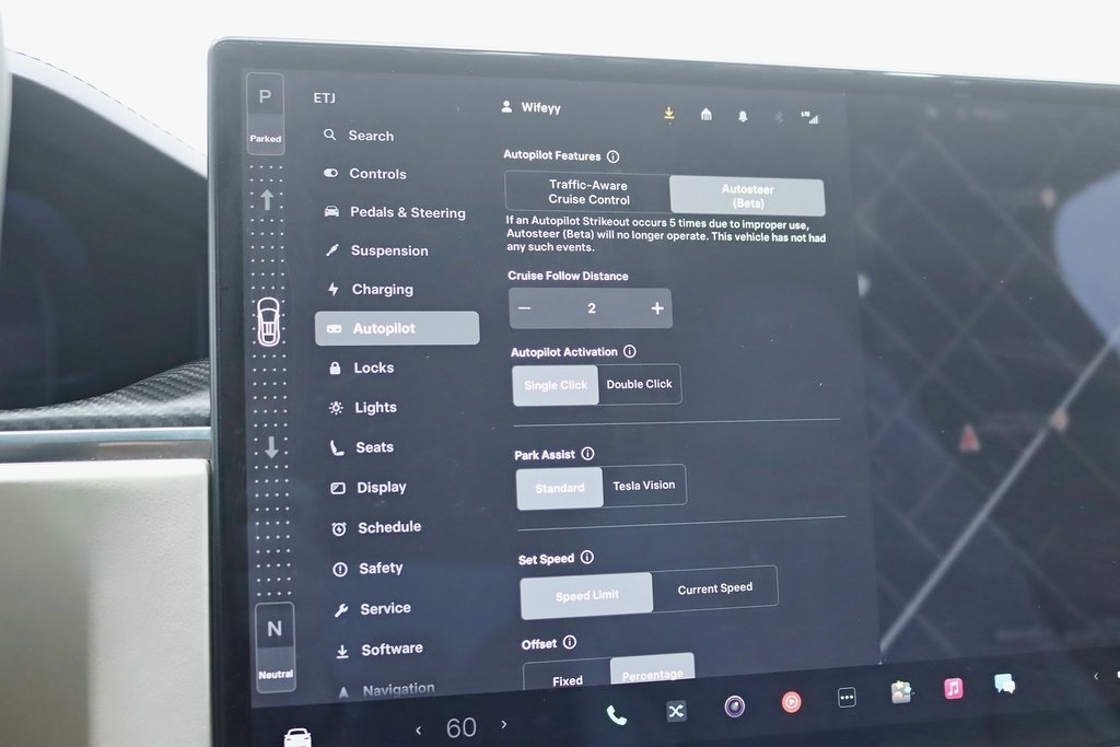 2022 Tesla Model X Plaid photo 22