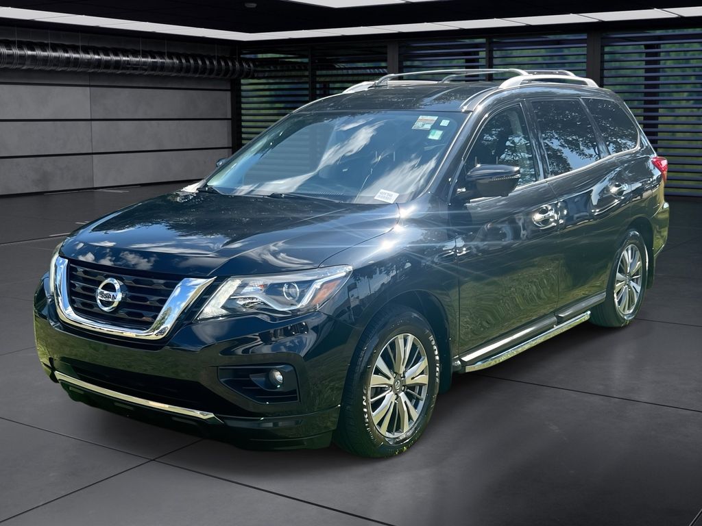 2019 Nissan Pathfinder SL