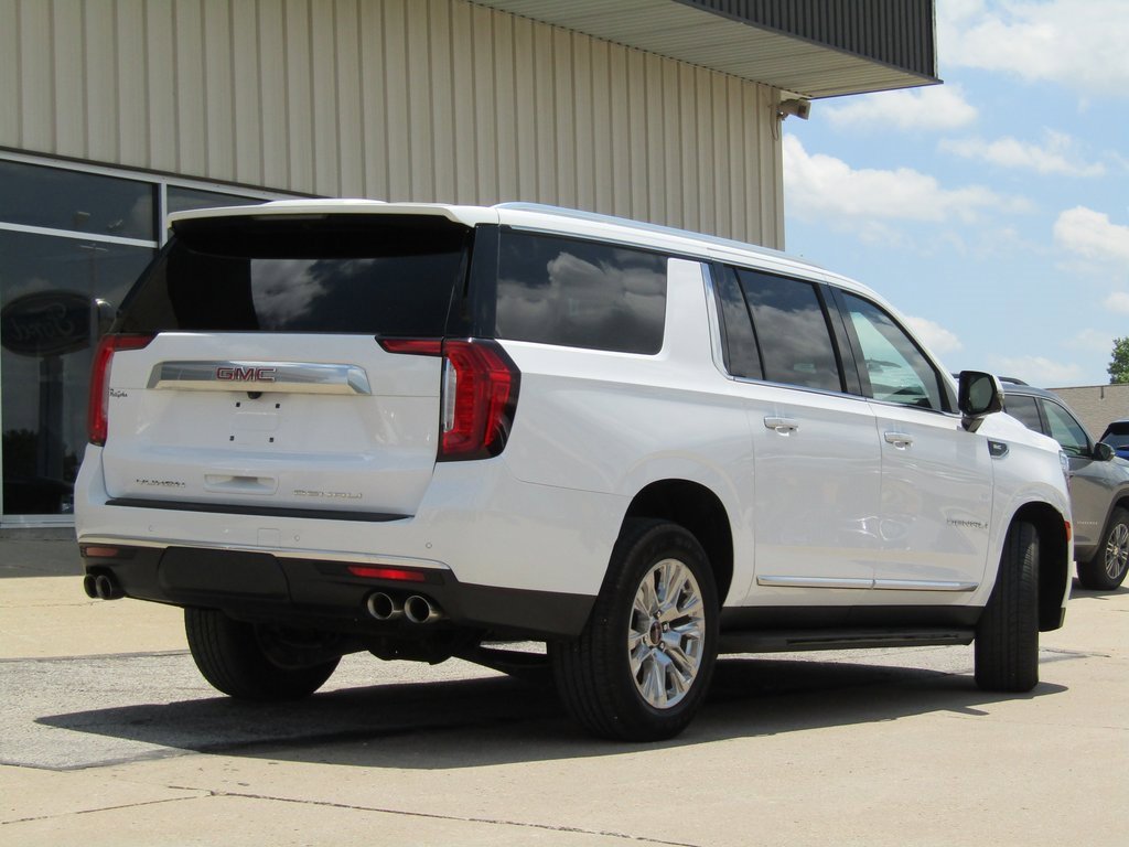 2023 Gmc Yukon XL Denali photo 3