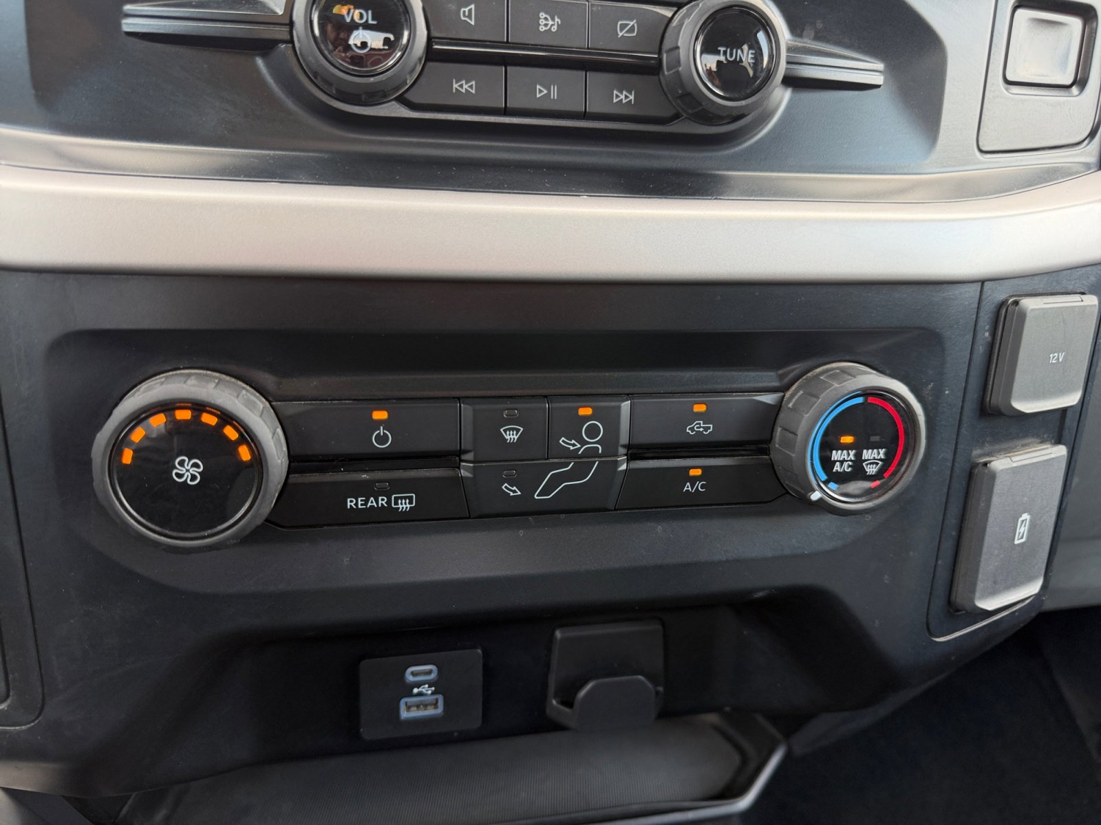 2023 Ford F-150 XLT photo 15