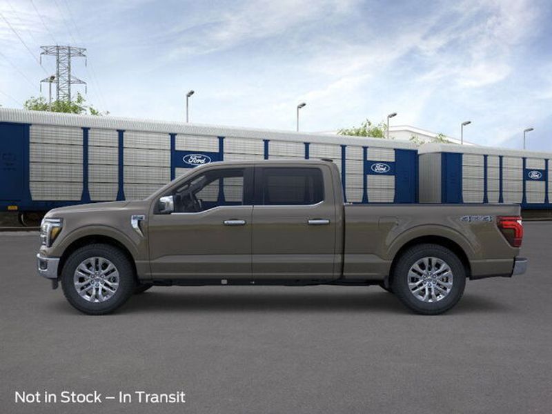 2025 Ford F-150 Lariat photo 3