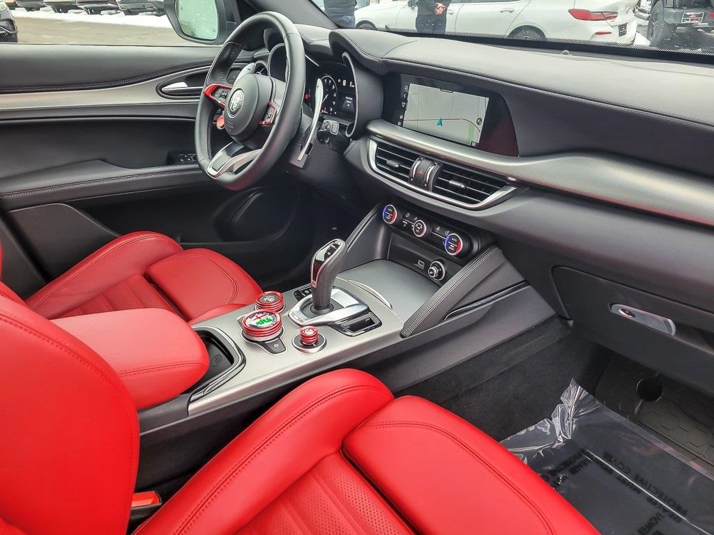 2024 ALFA ROMEO STELVIO - Image 23