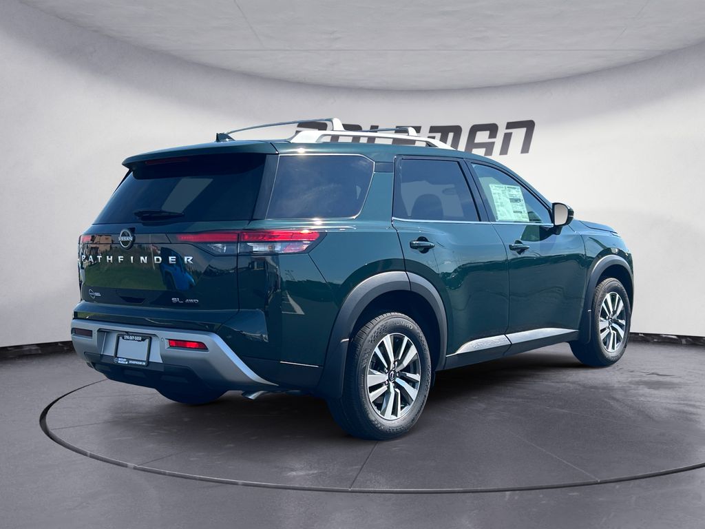 2025 Nissan Pathfinder SL photo 5