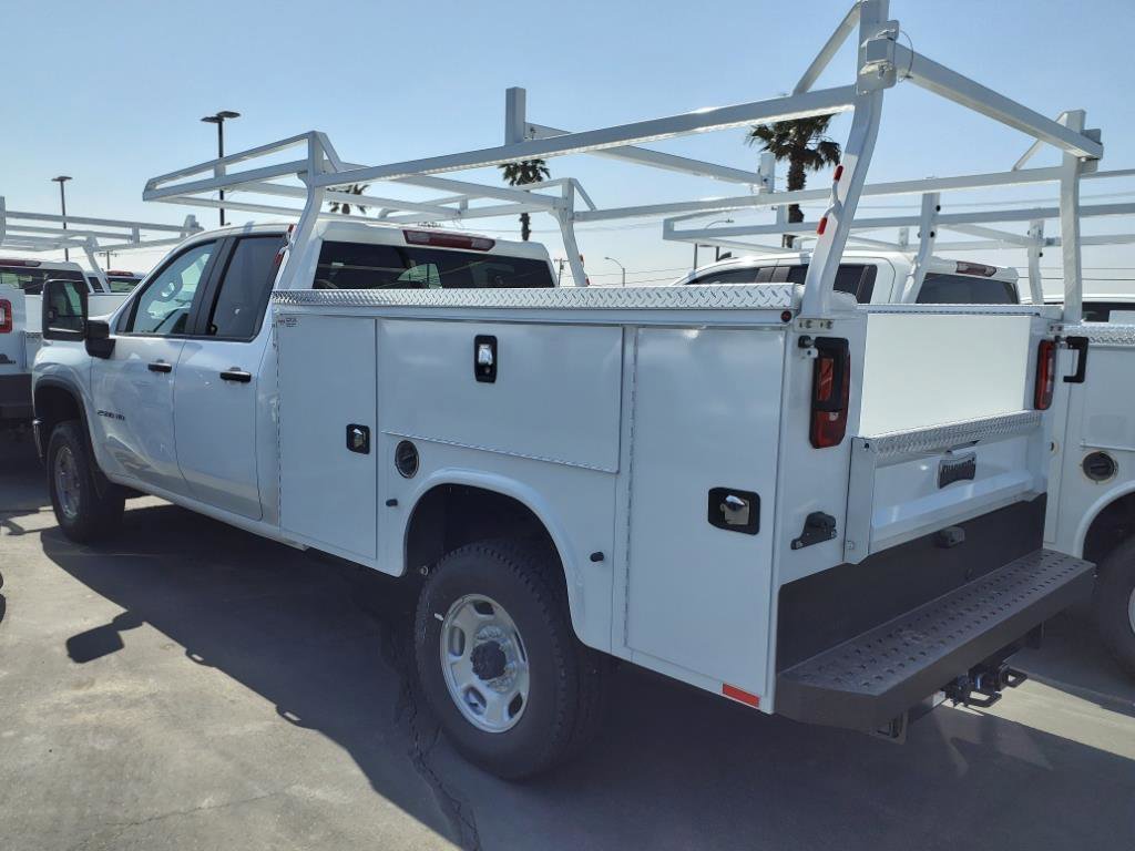 2024 Chevrolet Silverado 2500HD photo 4