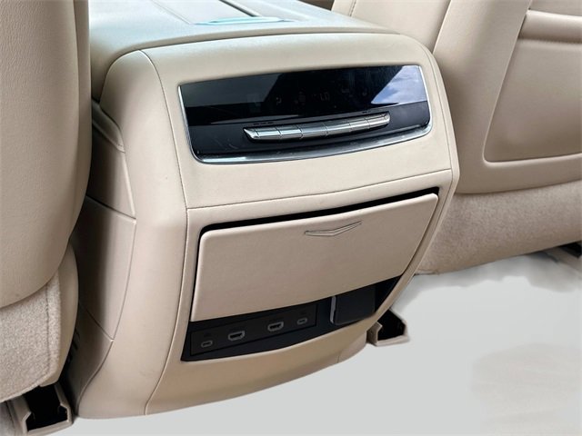 2024 Cadillac Escalade Premium Luxury photo 13