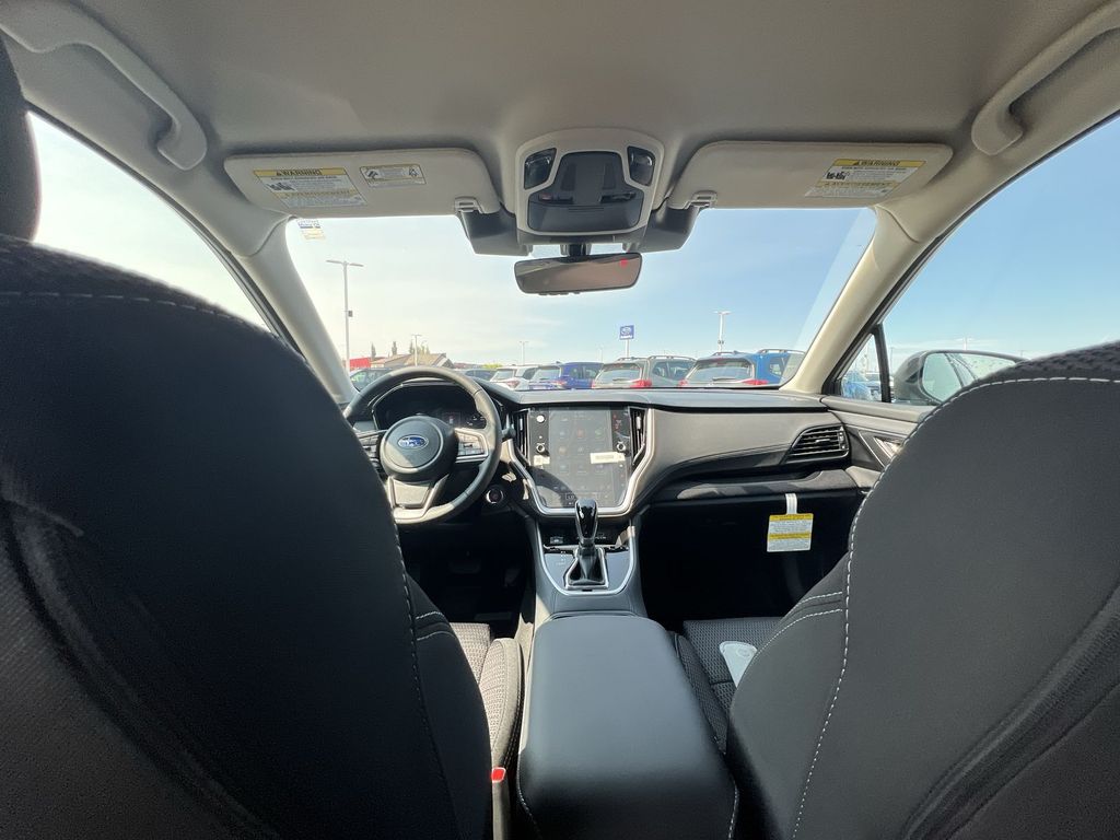 2025 Subaru Outback Premium photo 17