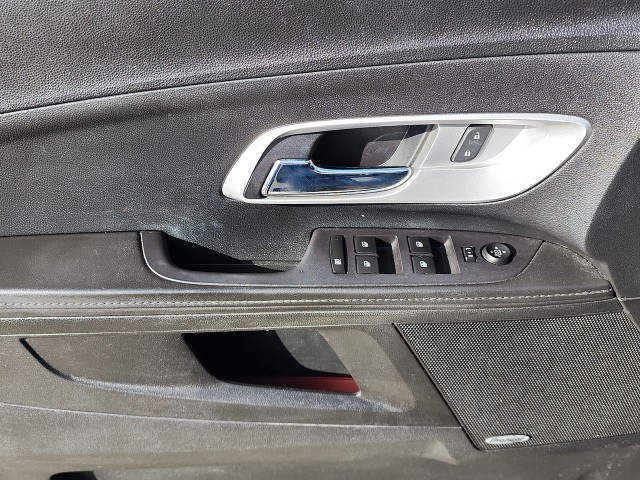 2016 Chevrolet Equinox LT photo 4