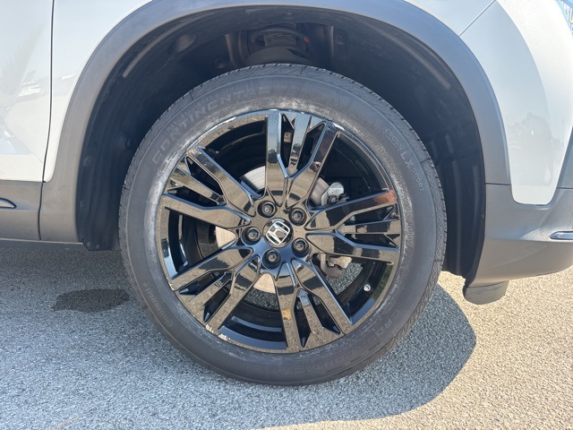 2021 Honda Pilot Black Edition photo 3