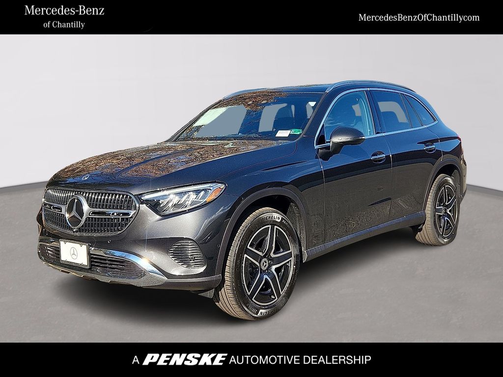 2026 Mercedes-Benz GLC Base's photo
