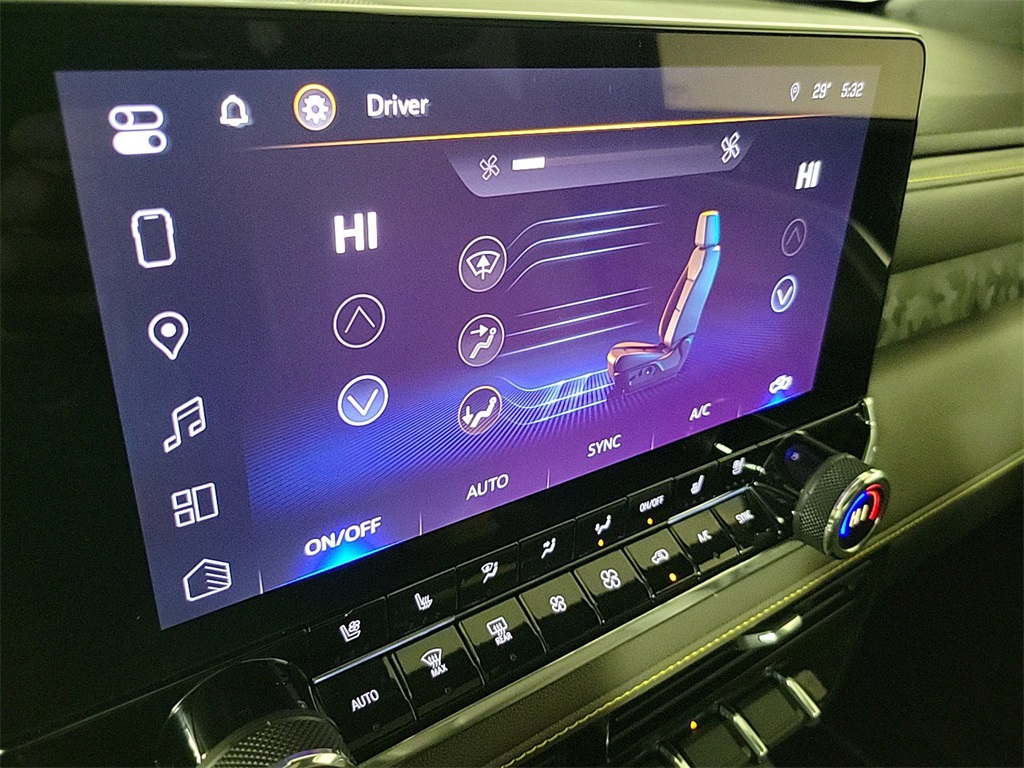 2024 CHEVROLET COLORADO - Image 17