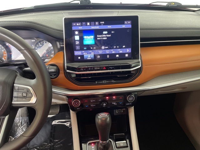2023 Jeep Compass Limited photo 24