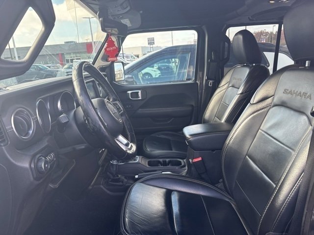 2018 Jeep Wrangler Unlimited Sahara photo 2