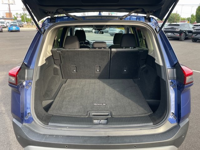 2023 Nissan Rogue SV photo 17