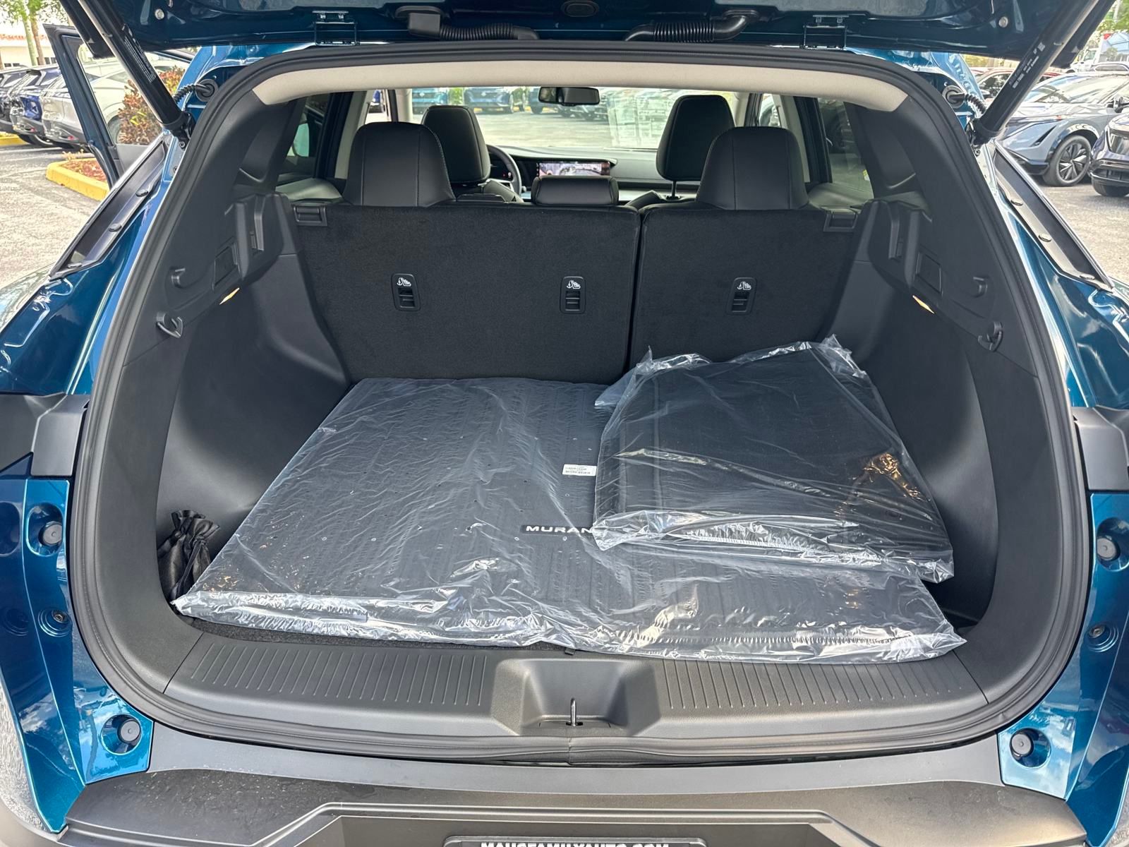 2025 Nissan Murano SL photo 29