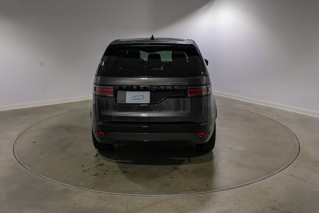 2025 Land Rover Discovery SE photo 3