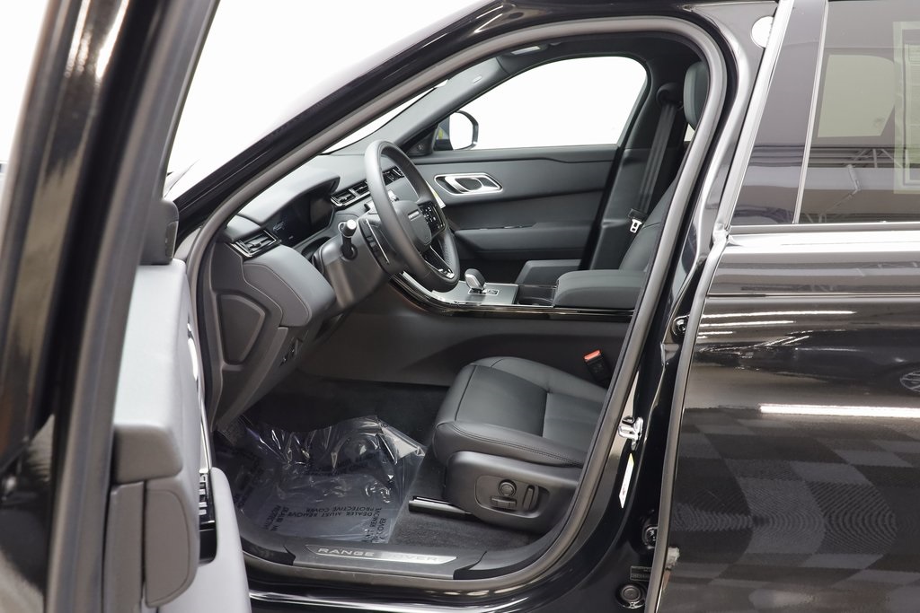 2026 Land Rover Range Rover Velar S photo 4