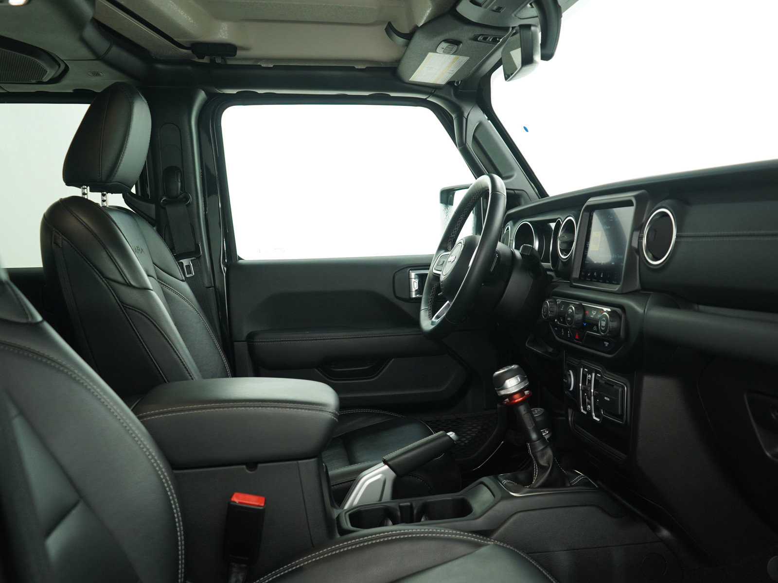 2021 Jeep Wrangler Unlimited Sahara photo 10