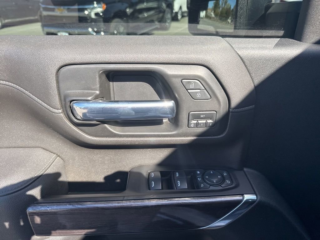 2022 Chevrolet Silverado 2500HD LTZ photo 18