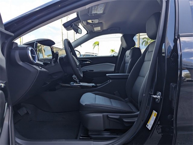 2025 Chevrolet Trax LT photo 6
