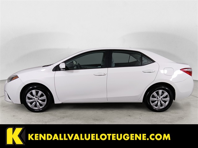 Used 2014 White Toyota LE image 2