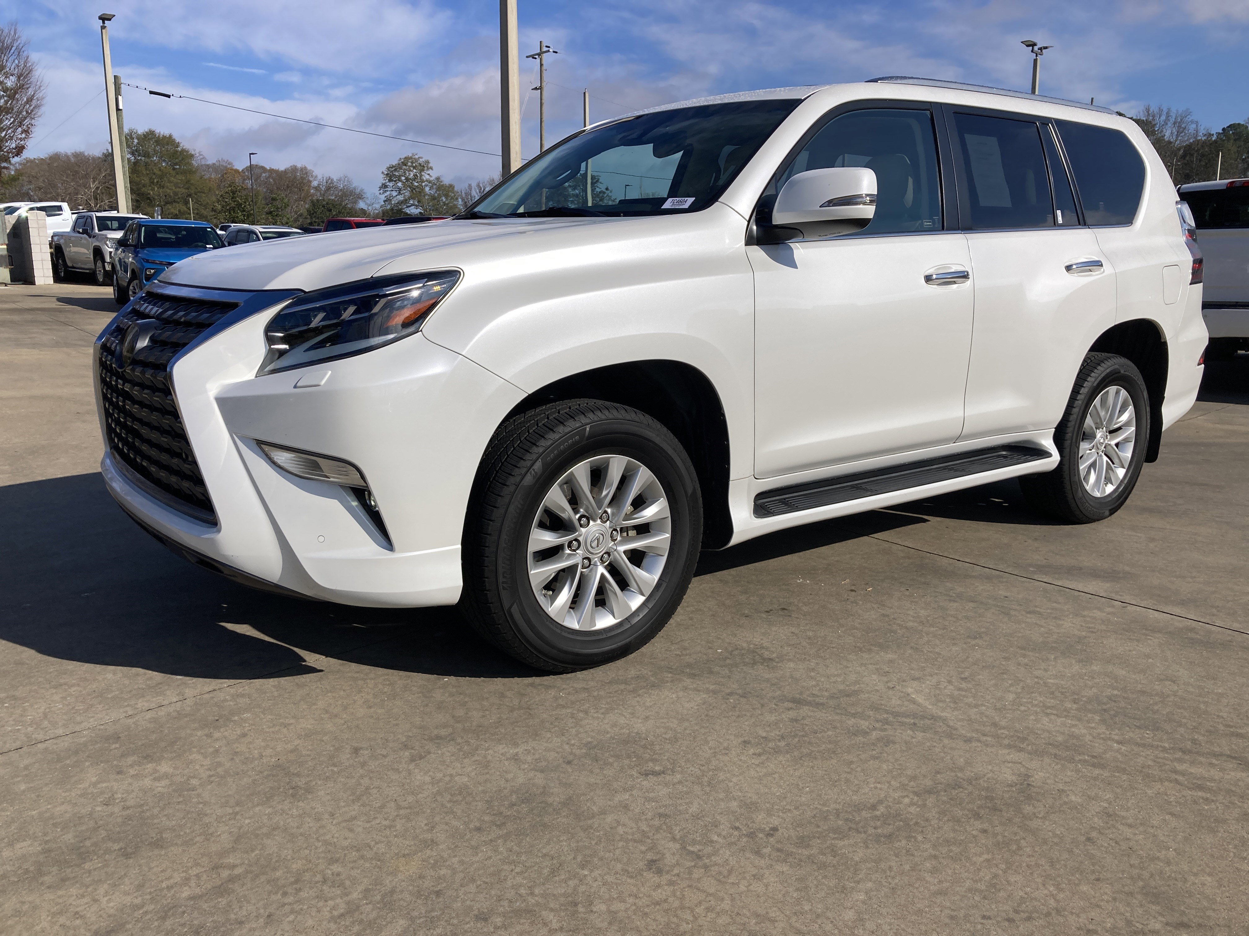 2022 Lexus GX Base's photo