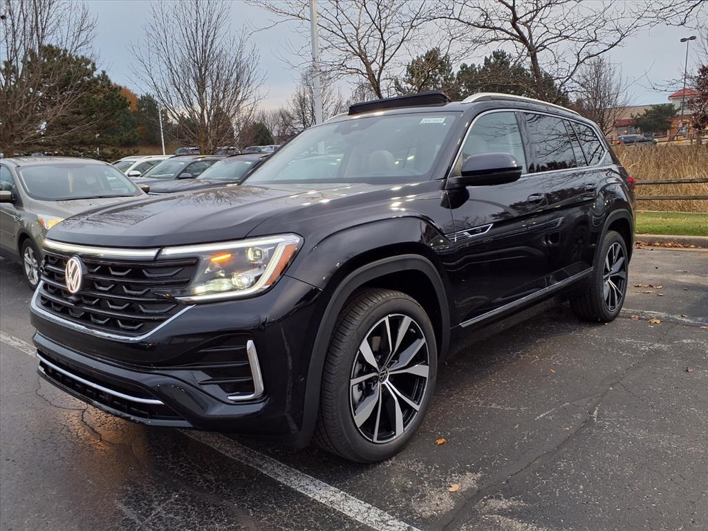 2026 Volkswagen Atlas SEL Premium R-Line photo 3