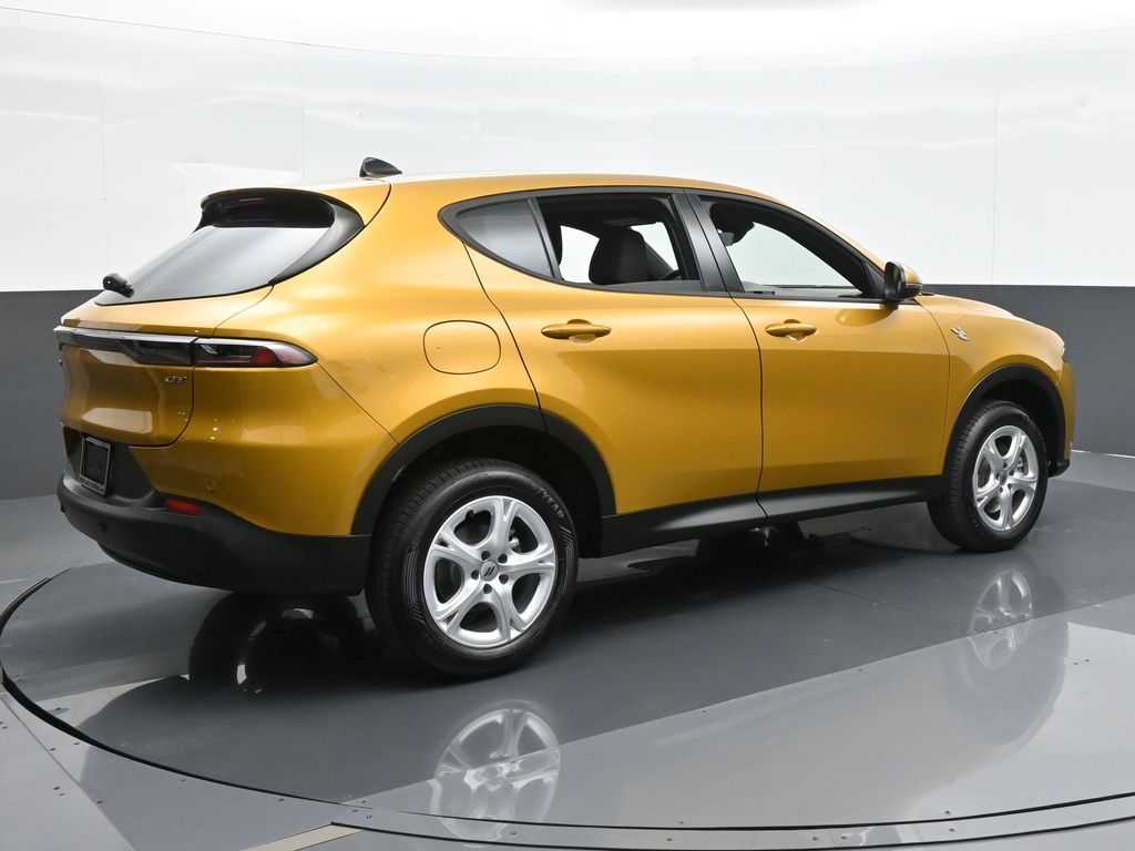 2024 Dodge Hornet GT photo 6